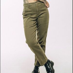 P&Co Fatigue Olive Green Pants UK 6/US 2 Short